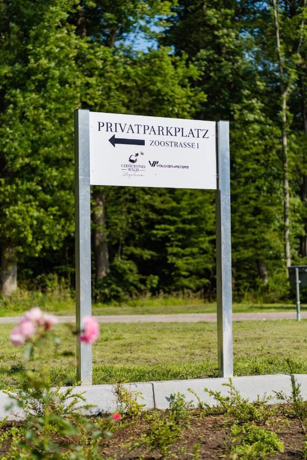 Ferienwohnungen Am Waldzoopark Leer Bagian luar foto
